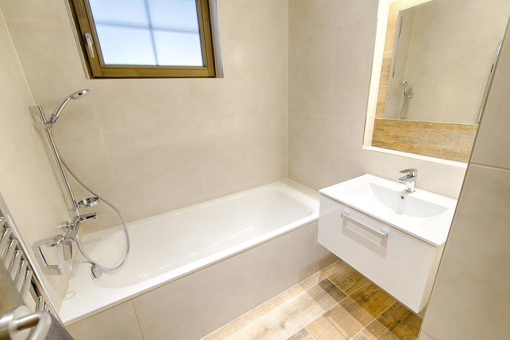 Apartment Hotel Orion أبيرتامي المظهر الخارجي الصورة