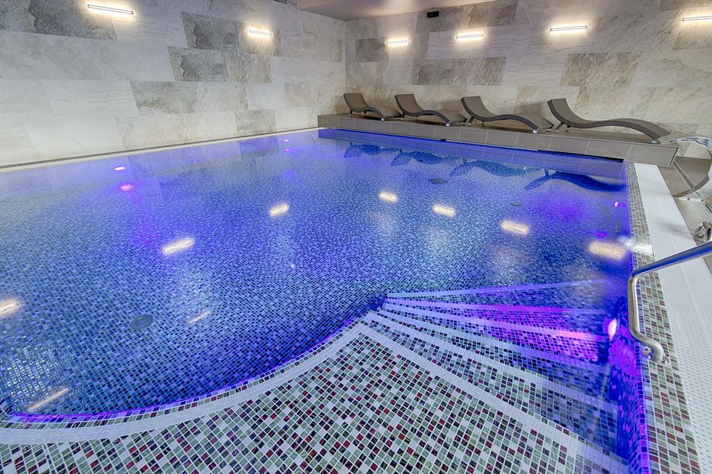 Apartment Hotel Orion أبيرتامي المظهر الخارجي الصورة